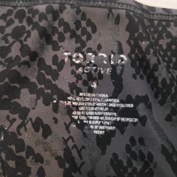 Torrid Size 4 Activewear Low-Impact Wireless Sports Bra Animal Print Gym Wear - Picture 5 of 7